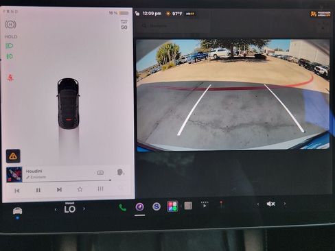 Used 2022 Tesla Model Y Long Range AWD/4WD image 18