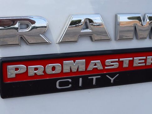 Used 2019 RAM ProMaster City Tradesman SLT image 7