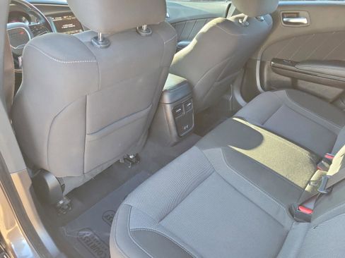 Used 2022 Dodge Charger SXT w/ Blacktop Package image 11