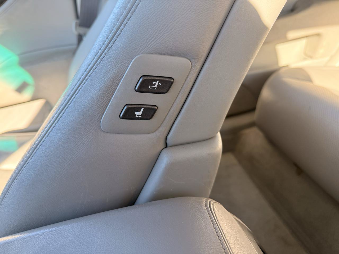 Used 2008 Lexus LS 460 RWD image 21