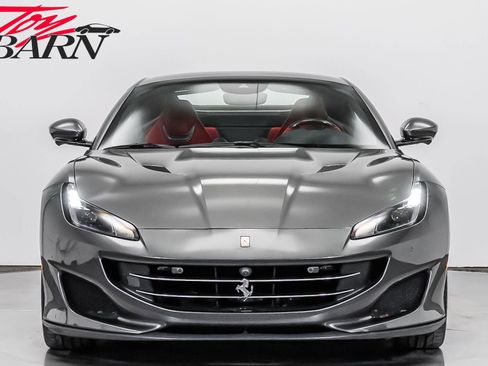 Used 2020 Ferrari Portofino RWD image 16