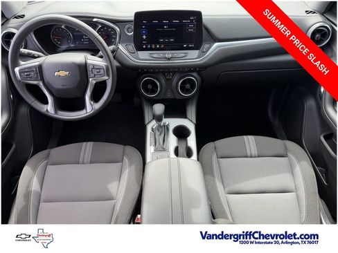 Certified 2025 Chevrolet Blazer LT AWD/4WD image 10