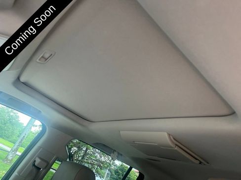 Used 2016 Chevrolet Suburban LTZ AWD/4WD image 14