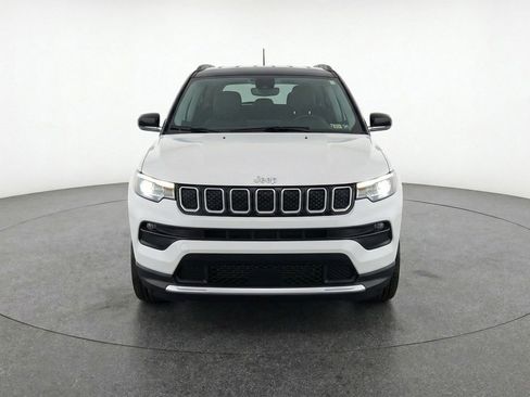 Used 2025 Jeep Compass Limited image 2