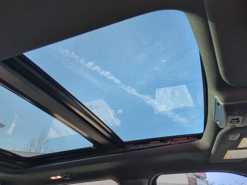 Used 2017 Ford F150 Raptor w/ Equipment Group 802A Luxury image 29