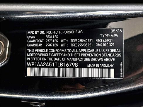 New 2026 Porsche Macan AWD/4WD image 32