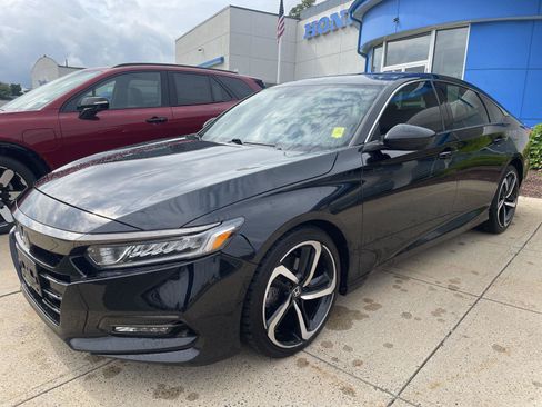 Used 2020 Honda Accord Sport image 3