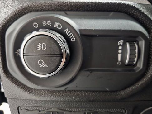 New 2025 Jeep Gladiator Sport AWD/4WD image 37