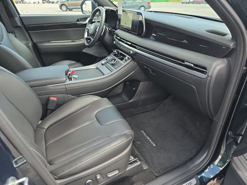 Used 2025 Hyundai Palisade Calligraphy FWD image 36