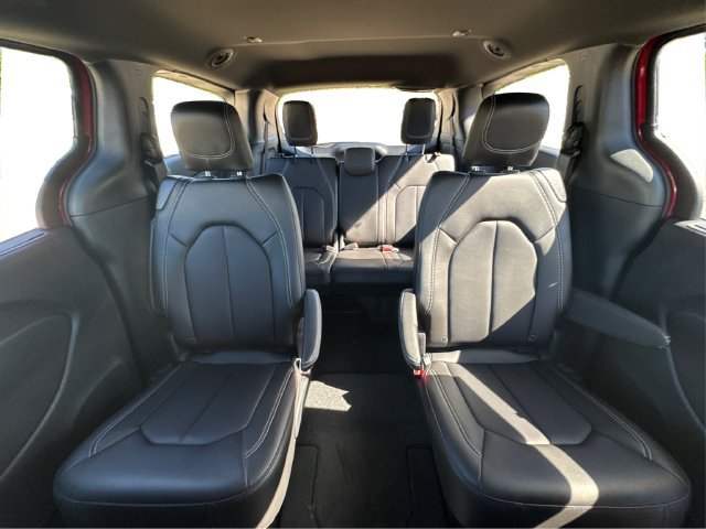 New 2026 Chrysler Pacifica Select w/ S Appearance Package AWD/4WD image 14