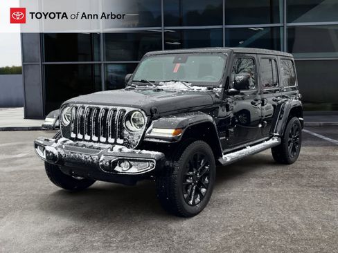 Used 2021 Jeep Wrangler Unlimited Sahara image 8