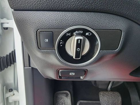 Used 2019 Mercedes-Benz GLA 250 GLA 250 4MATIC Sport Utility 4 image 18