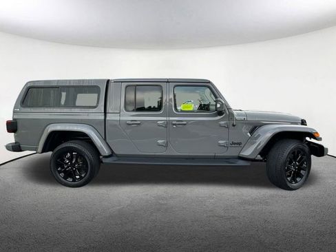 Used 2023 Jeep Gladiator Overland image 14