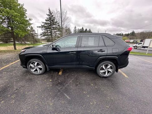Used 2024 Toyota RAV4 SE w/ Weather & Moonroof Package AWD/4WD image 6