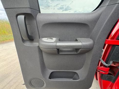 Used 2007 GMC Sierra 1500 SLE w/ Texas Edition RWD image 31