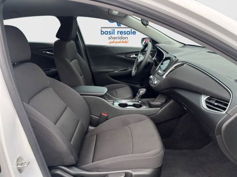 Used 2024 Chevrolet Malibu LS image 17