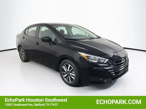 Used 2025 Nissan Versa SV FWD image 1