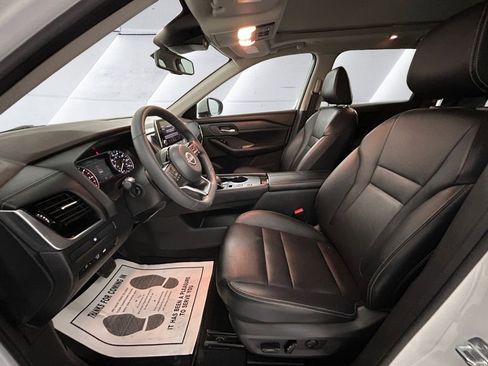Used 2023 Nissan Rogue SL FWD image 7