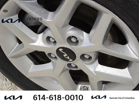Certified 2025 Kia Soul LX image 13
