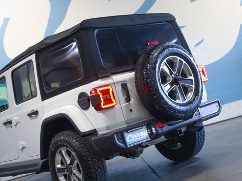 Used 2018 Jeep Wrangler Unlimited Sahara image 49