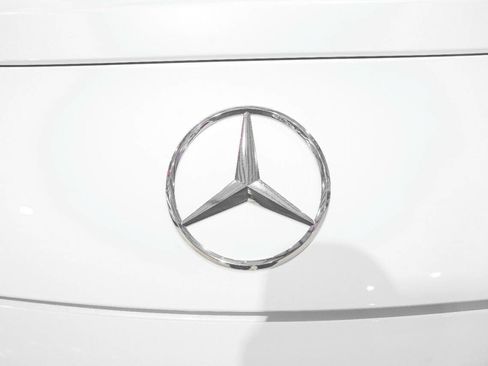 Used 2022 Mercedes-Benz SL 63 AMG 4MATIC image 37
