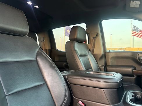 Used 2019 GMC Sierra 1500 SLT RWD image 28
