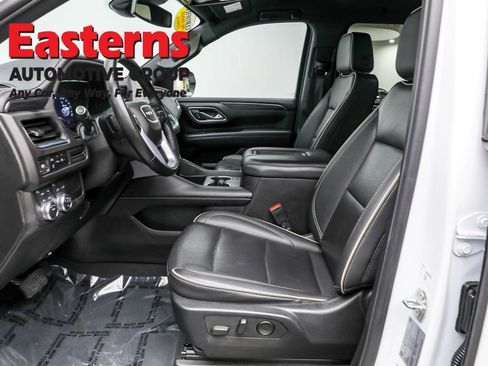 Used 2024 GMC Yukon XL SLT AWD/4WD image 14
