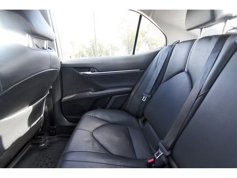 Used 2021 Toyota Camry XSE image 14