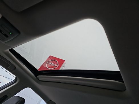 Certified 2023 Nissan Altima 2.5 SR w/ SR Premium Package image 15