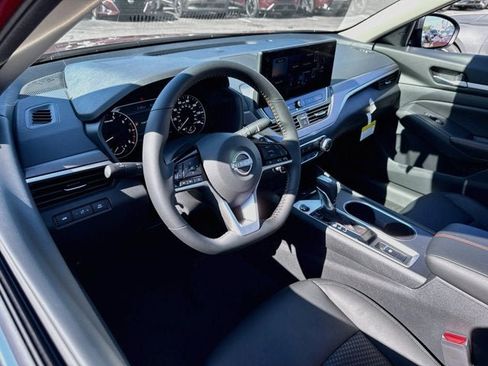 New 2026 Nissan Altima 2.5 SR AWD/4WD image 9