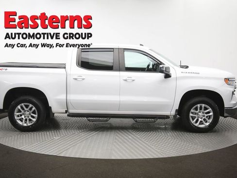 Used 2023 Chevrolet Silverado 1500 LT AWD/4WD image 46