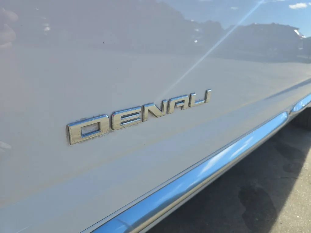 Used 2017 GMC Terrain Denali FWD image 12