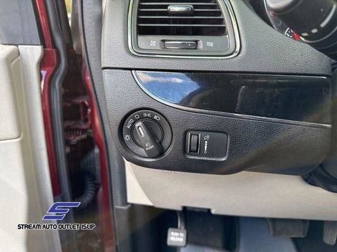 Used 2019 Dodge Grand Caravan SXT image 46