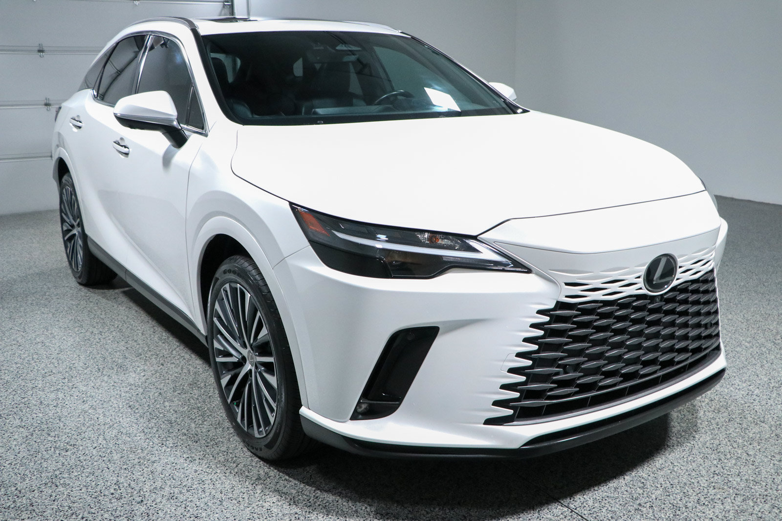 Used 2023 Lexus RX 350 Premium Plus w/ Cold Area Package FWD image 5