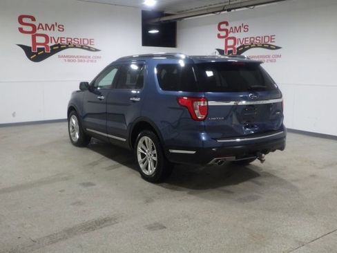 Used 2019 Ford Explorer Limited w/ Ford Safe & Smart Package image 2