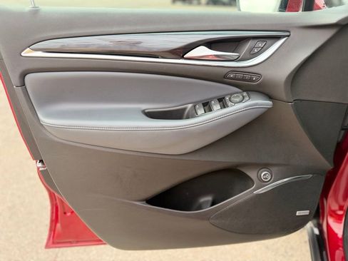 Used 2022 Buick Enclave Premium w/ Surround and Sites Package image 11