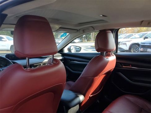 Used 2024 MAZDA MAZDA3 s image 11