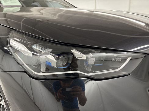 Used 2024 BMW i5 eDrive40i w/ M Sport Package RWD image 12