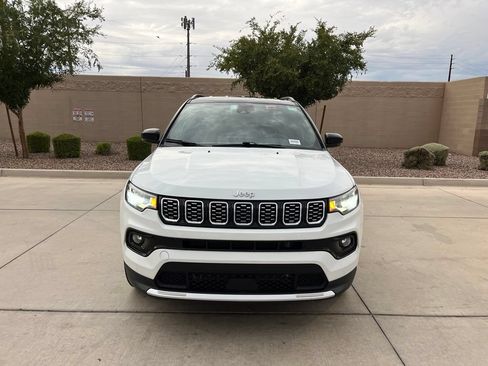 Certified 2025 Jeep Compass Limited AWD/4WD image 4