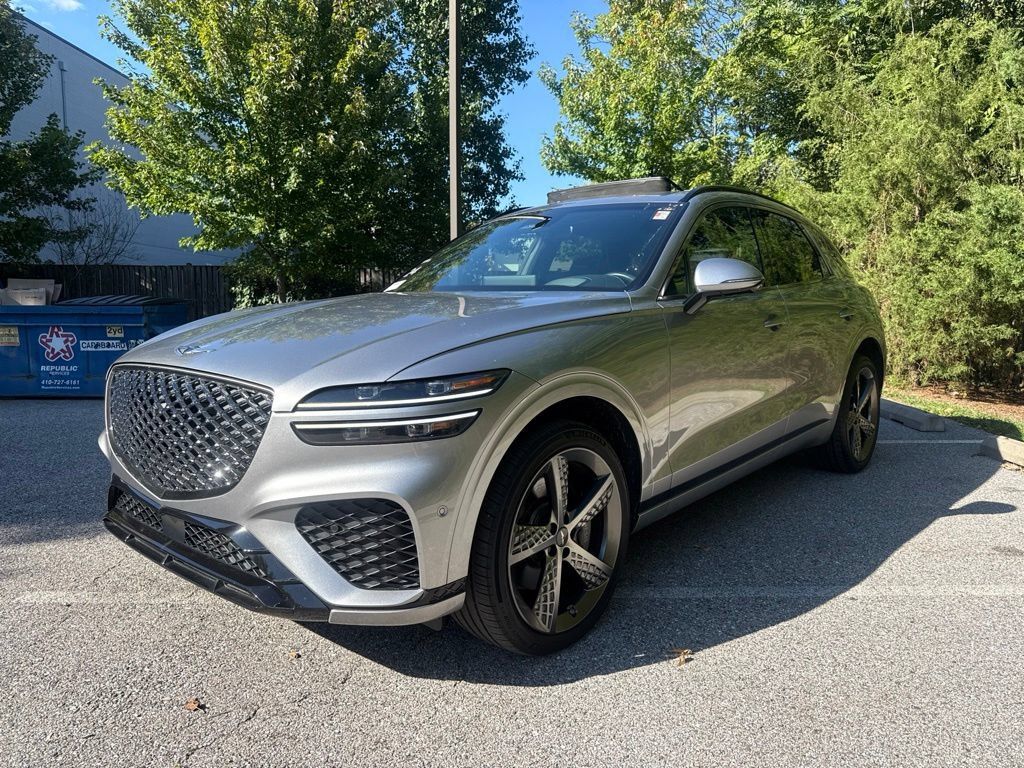 Used 2024 Genesis GV70 3.5T Sport w/ Sport Prestige Package AWD/4WD image 6