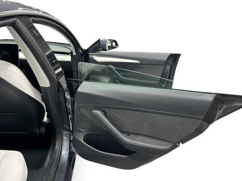 Certified 2023 Tesla Model 3 Standard Range RWD image 12