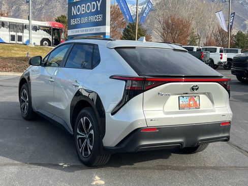 Used 2025 Toyota bZ4X AWD w/ Weather Package image 13