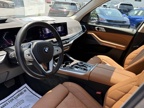 Used 2026 BMW X7 xDrive40i AWD/4WD image 11