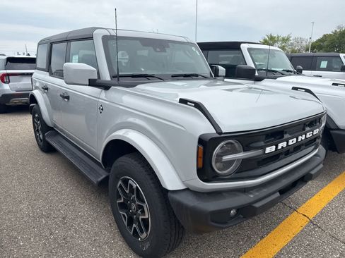 New 2026 Ford Bronco Outer Banks AWD/4WD image 24