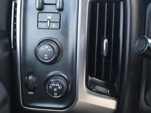 Used 2016 Chevrolet Silverado 2500 LT w/ LT Convenience Package image 22