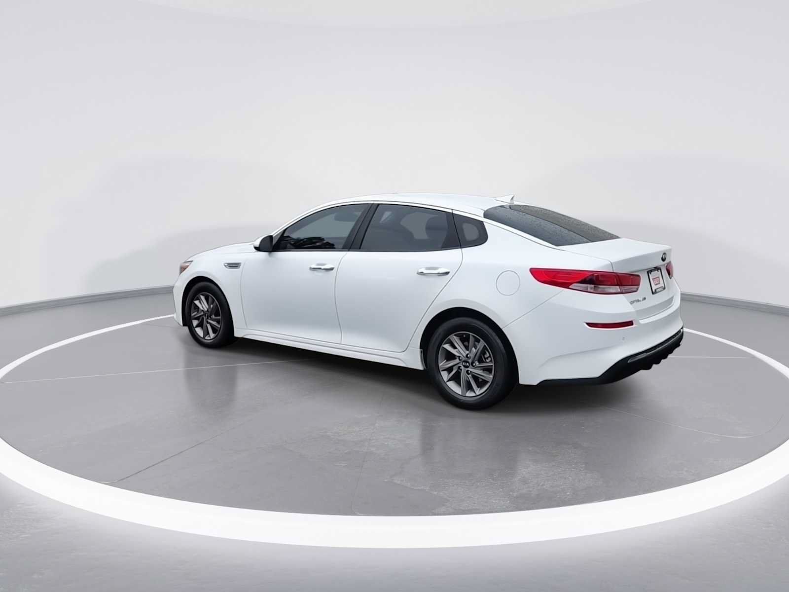 Used 2020 Kia Optima LX FWD image 6