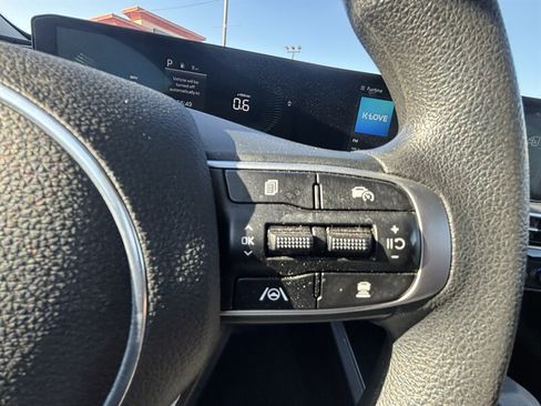 Used 2026 Kia K5 LXS FWD image 22