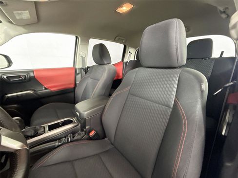 Certified 2022 Toyota Tacoma SR5 w/ Technology Package image 3