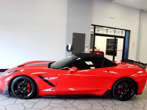Used 2016 Chevrolet Corvette Stingray Convertible w/ 3LT Preferred Equipment Group image 6