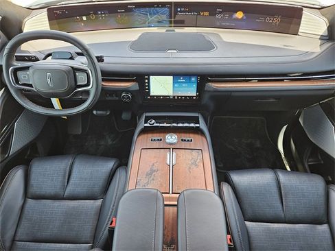 New 2025 Lincoln Navigator Black Label image 22